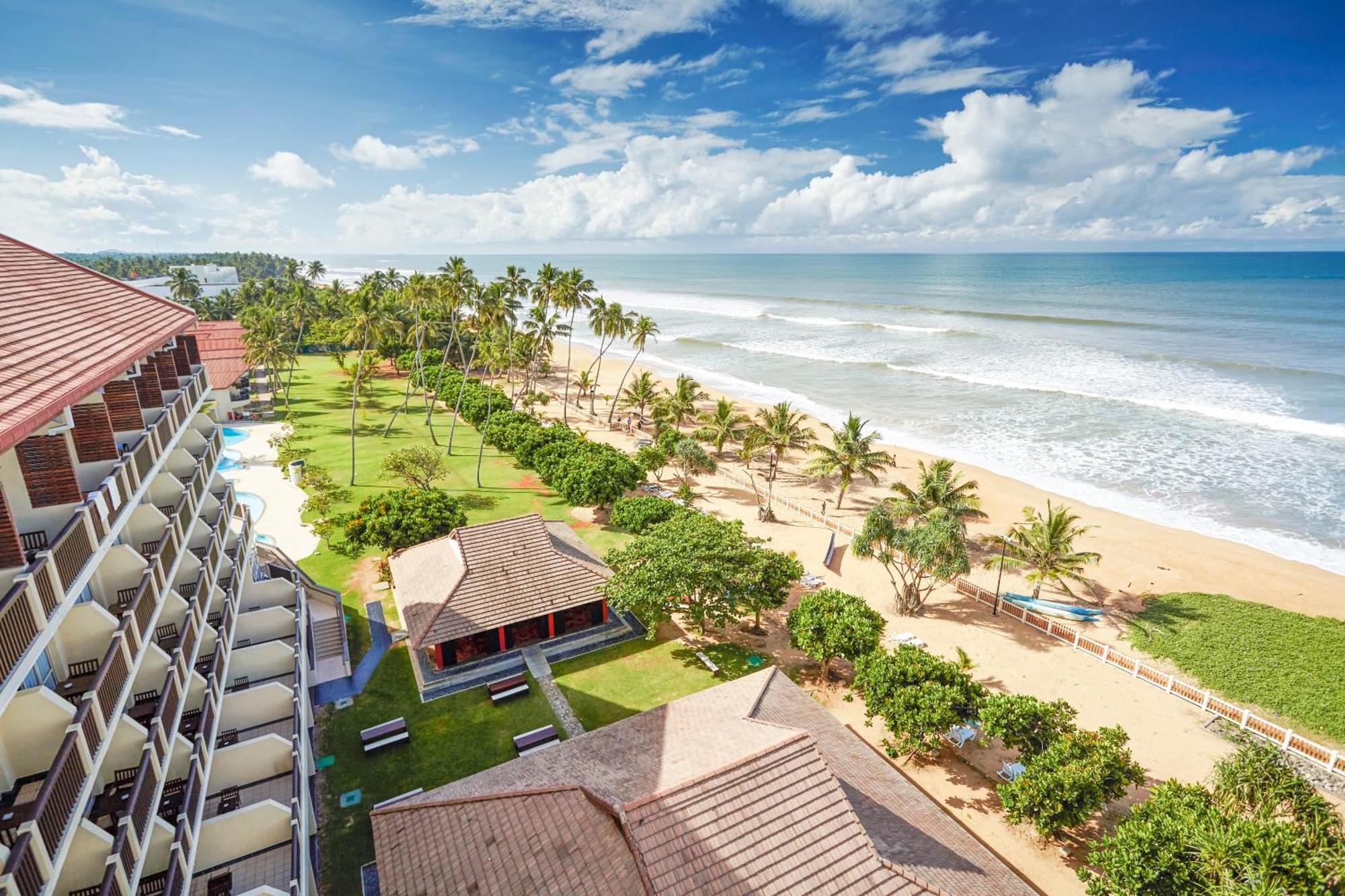 Turyaa Kalutara Hotel Exterior photo