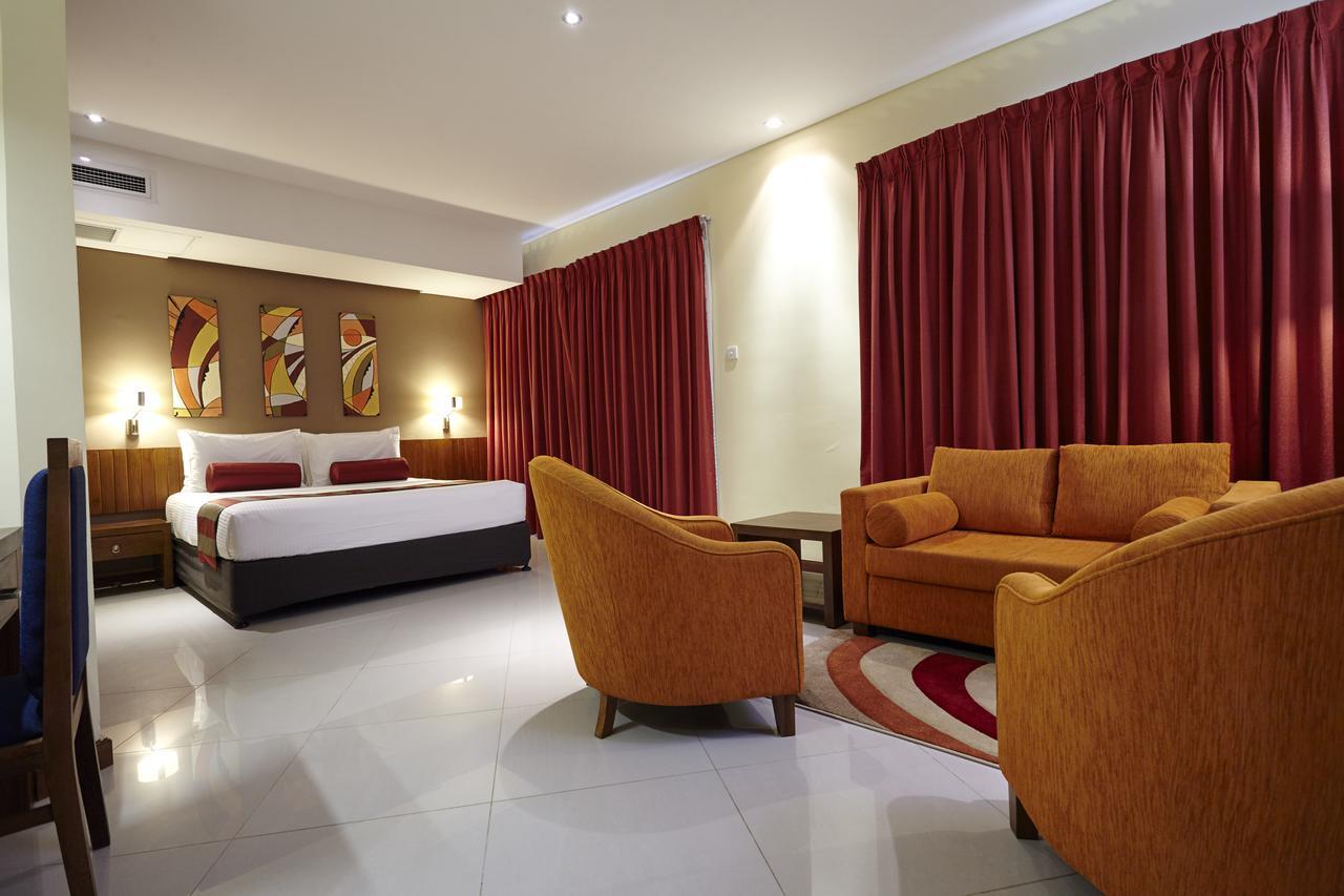 Turyaa Kalutara Hotel Exterior photo